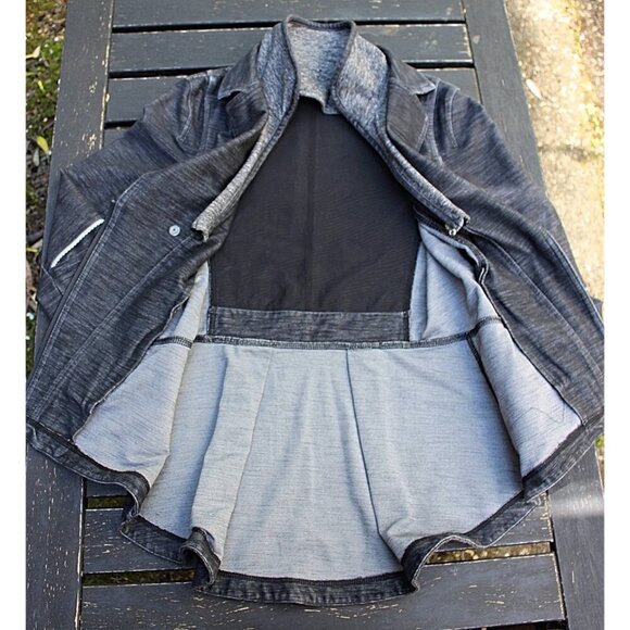 Lululemon - Ride on Blazer in color Black/Fossil, Peplum Hem - sz 6 - Picture 4 of 12